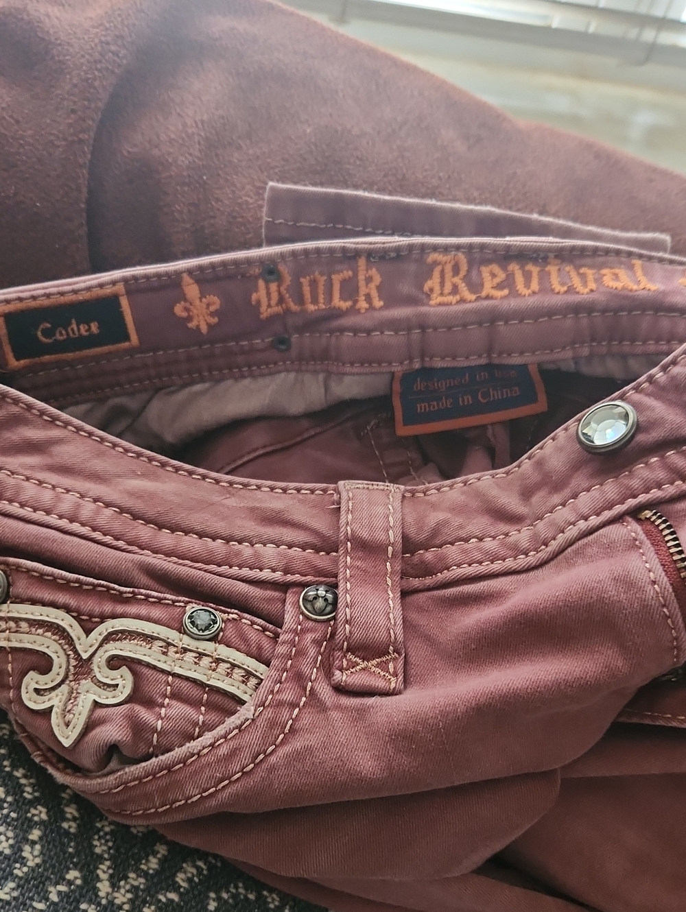 Rock Revival Women's Dusty Rose Embellished Pocket Ankle Skinny Jeans Size 29 - Picture 3 of 9